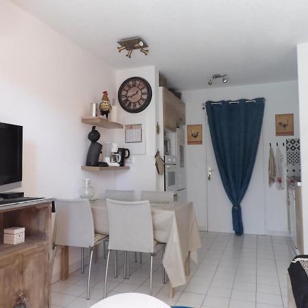 Appartement T2 Dans Residence Avec Piscine Et Tennis Saint-Raphaël Zewnętrze zdjęcie